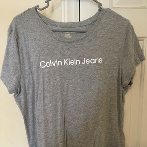 Calvin Klein womens tshirt size XL GRAY